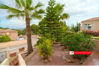 Las Comunicaciones San Miguel de Salinas detached villa for sale-40