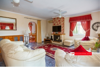 Las Comunicaciones San Miguel de Salinas detached villa for sale-61