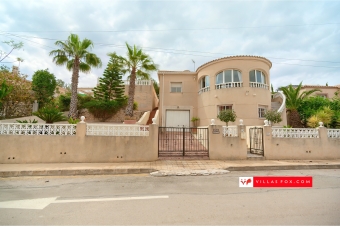 Las Comunicaciones San Miguel de Salinas detached villa for sale-69
