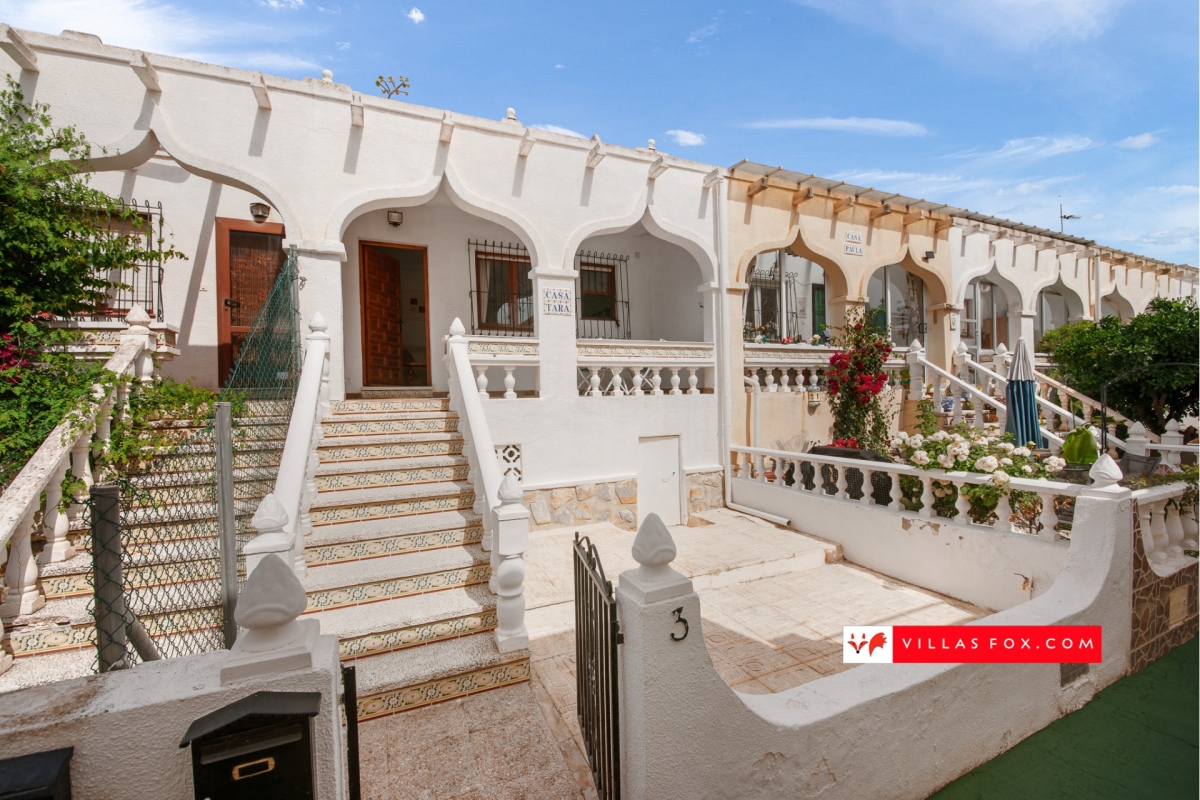 2-bedroom south-east-facing townhouse with private solarium, Balcón de la Costa Blanca