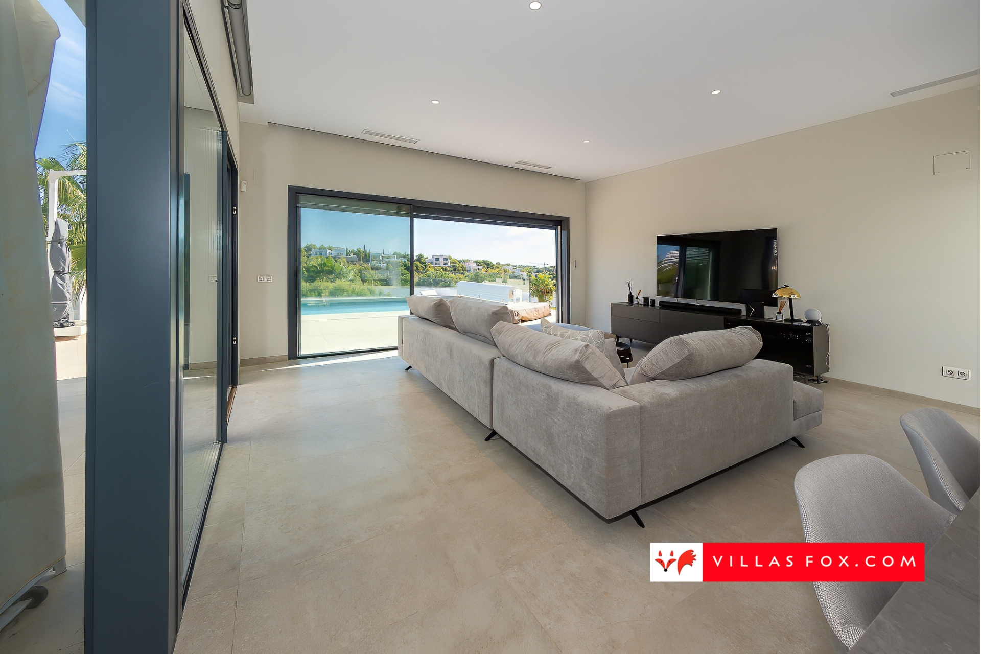 Продається розкішна вілла Las Colinas Country Club Golf Resort-170