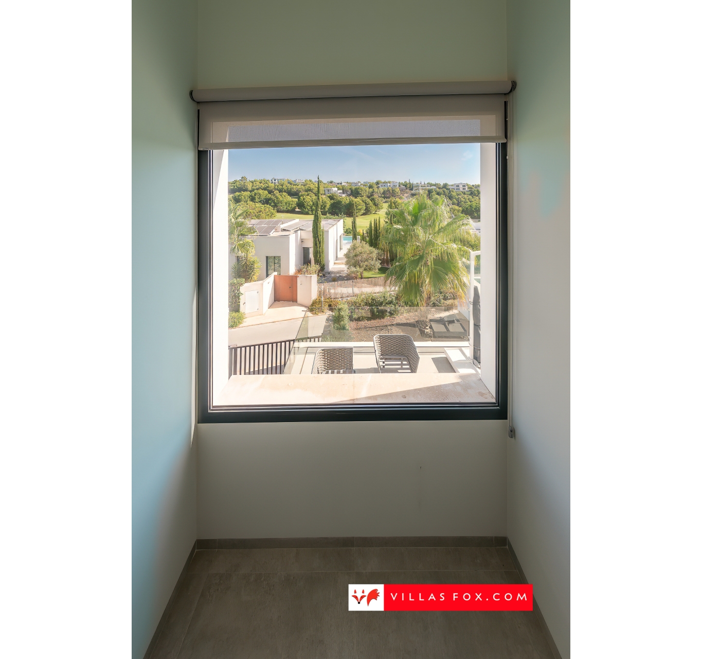 Продається розкішна вілла Las Colinas Country Club Golf Resort-204