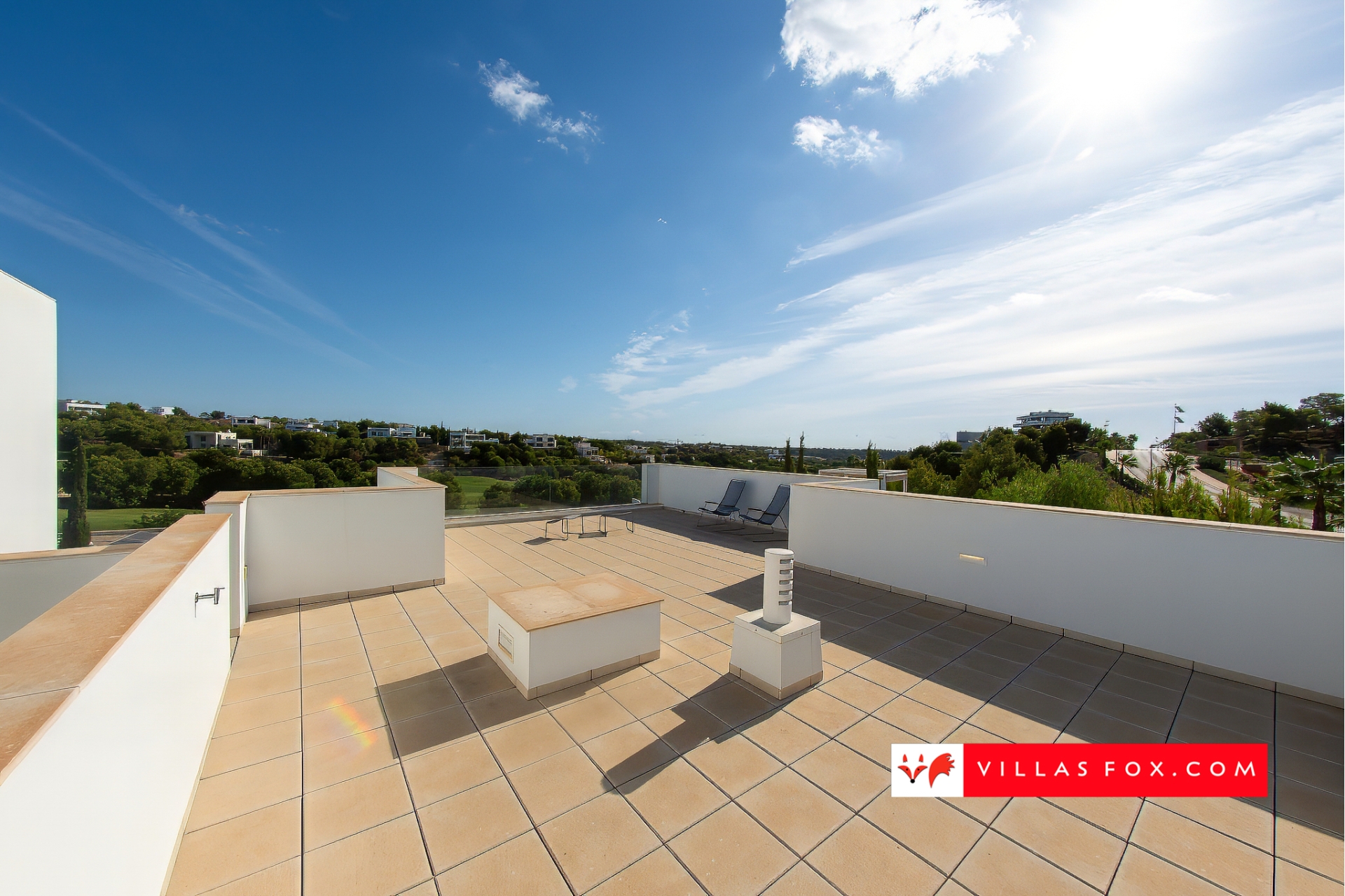 Продається розкішна вілла Las Colinas Country Club Golf Resort-210