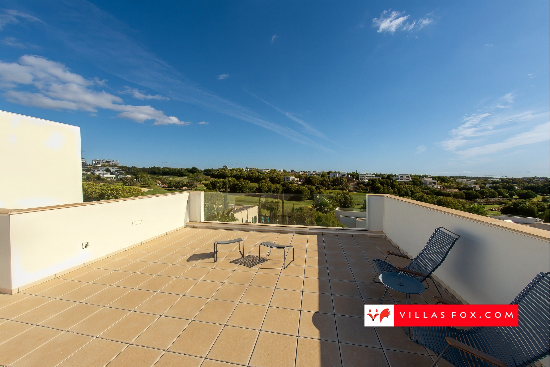 Продається розкішна вілла Las Colinas Country Club Golf Resort-211