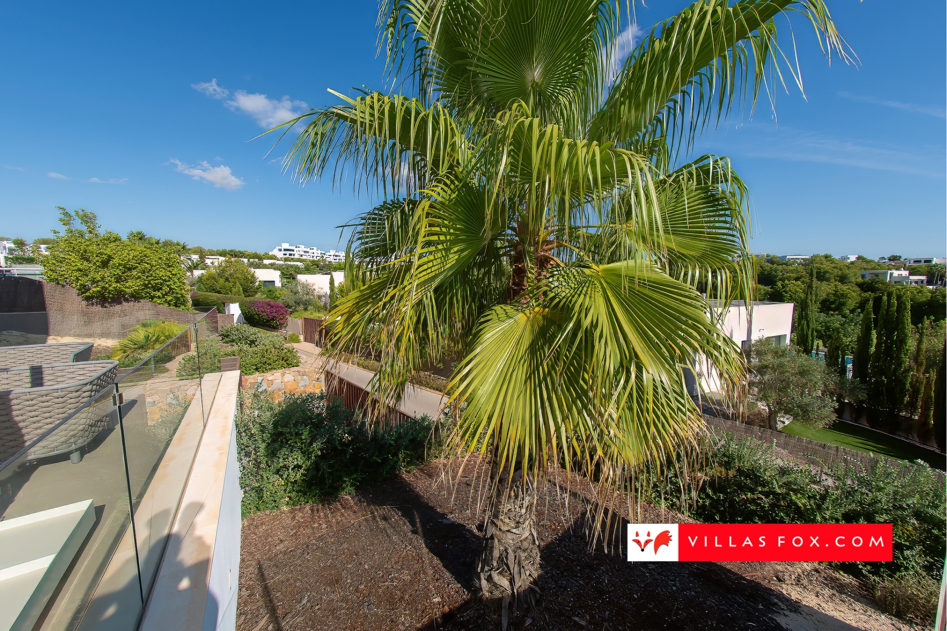 Продається розкішна вілла Las Colinas Country Club Golf Resort-233