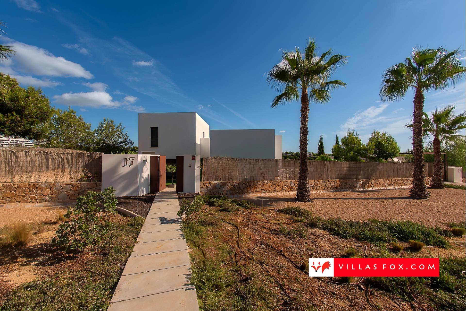 Продається розкішна вілла Las Colinas Country Club Golf Resort-246