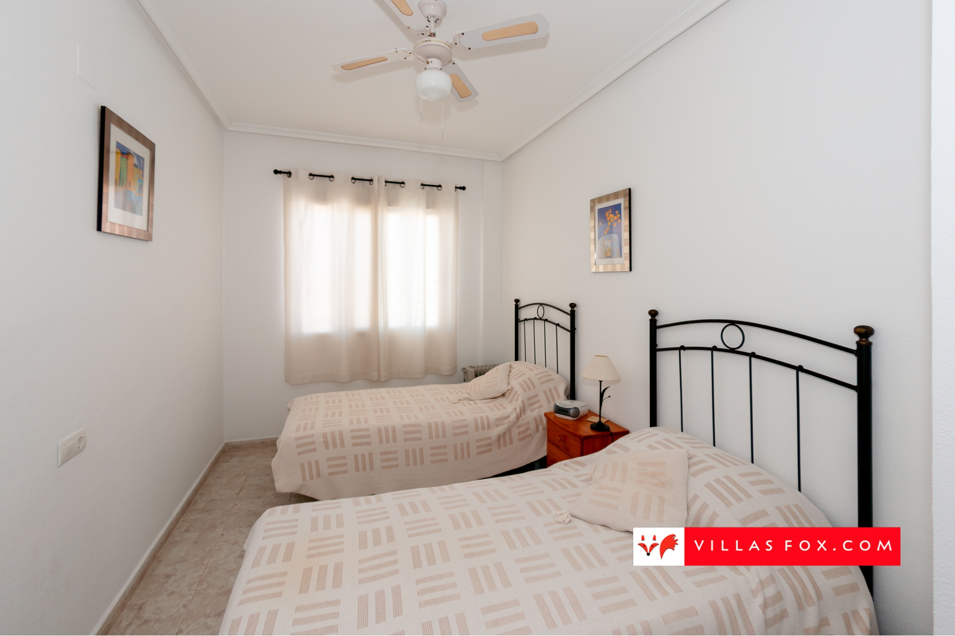 Apartament cu 3 dormitoare la ultimul etaj de vânzare în San Miguel de Salinas - 02