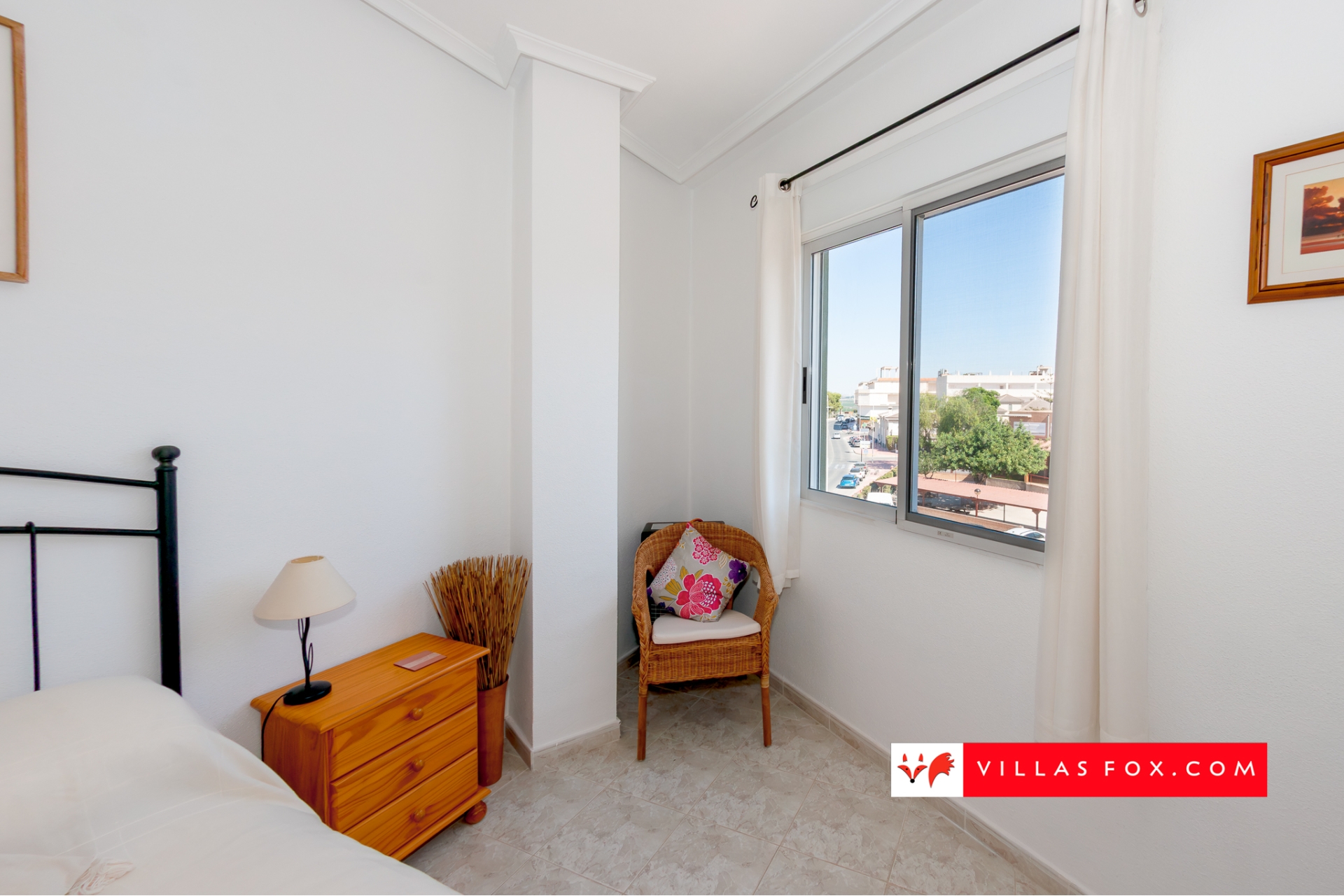 Apartament cu 3 dormitoare la ultimul etaj de vânzare în San Miguel de Salinas - 04