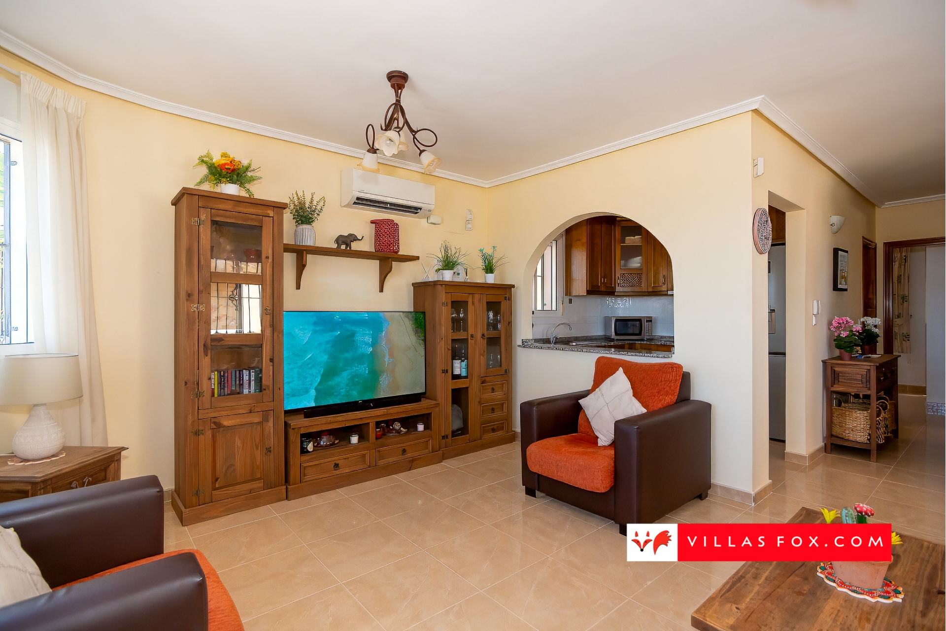 Продається окрема вілла Residencial Los Alcores San Miguel de Salinas-01