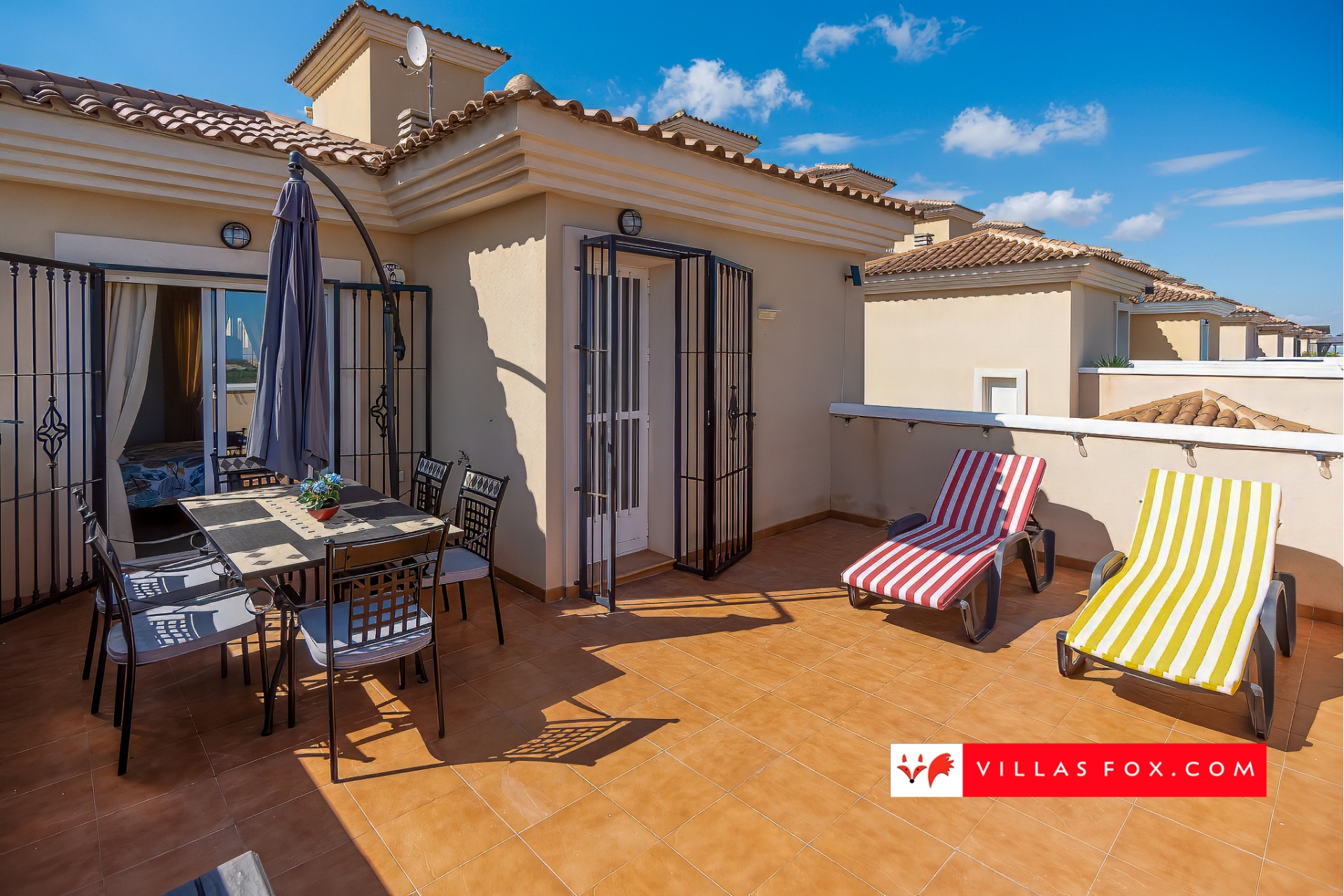 Продається окрема вілла Residencial Los Alcores San Miguel de Salinas-30