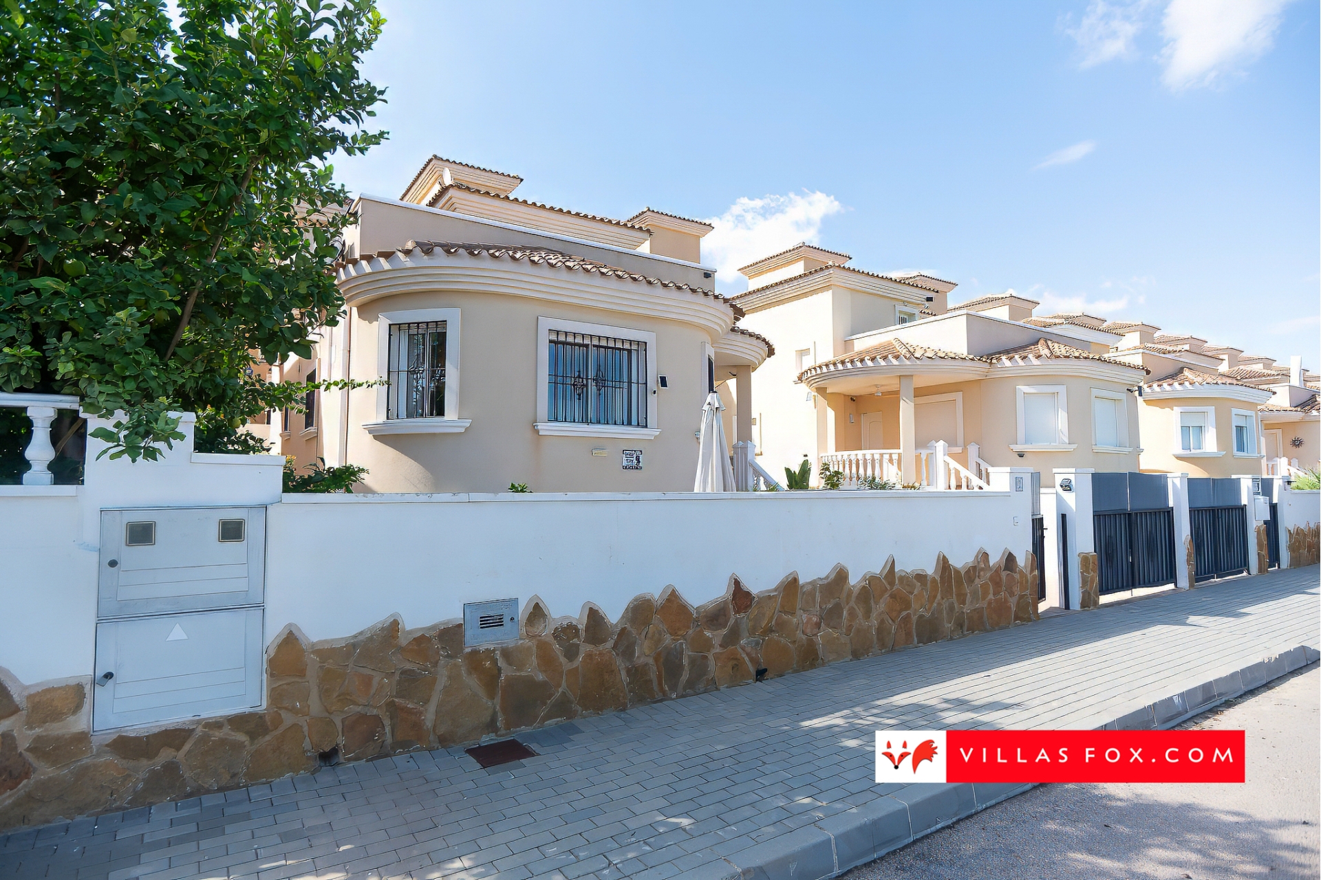 Продається окрема вілла Residencial Los Alcores San Miguel de Salinas-51