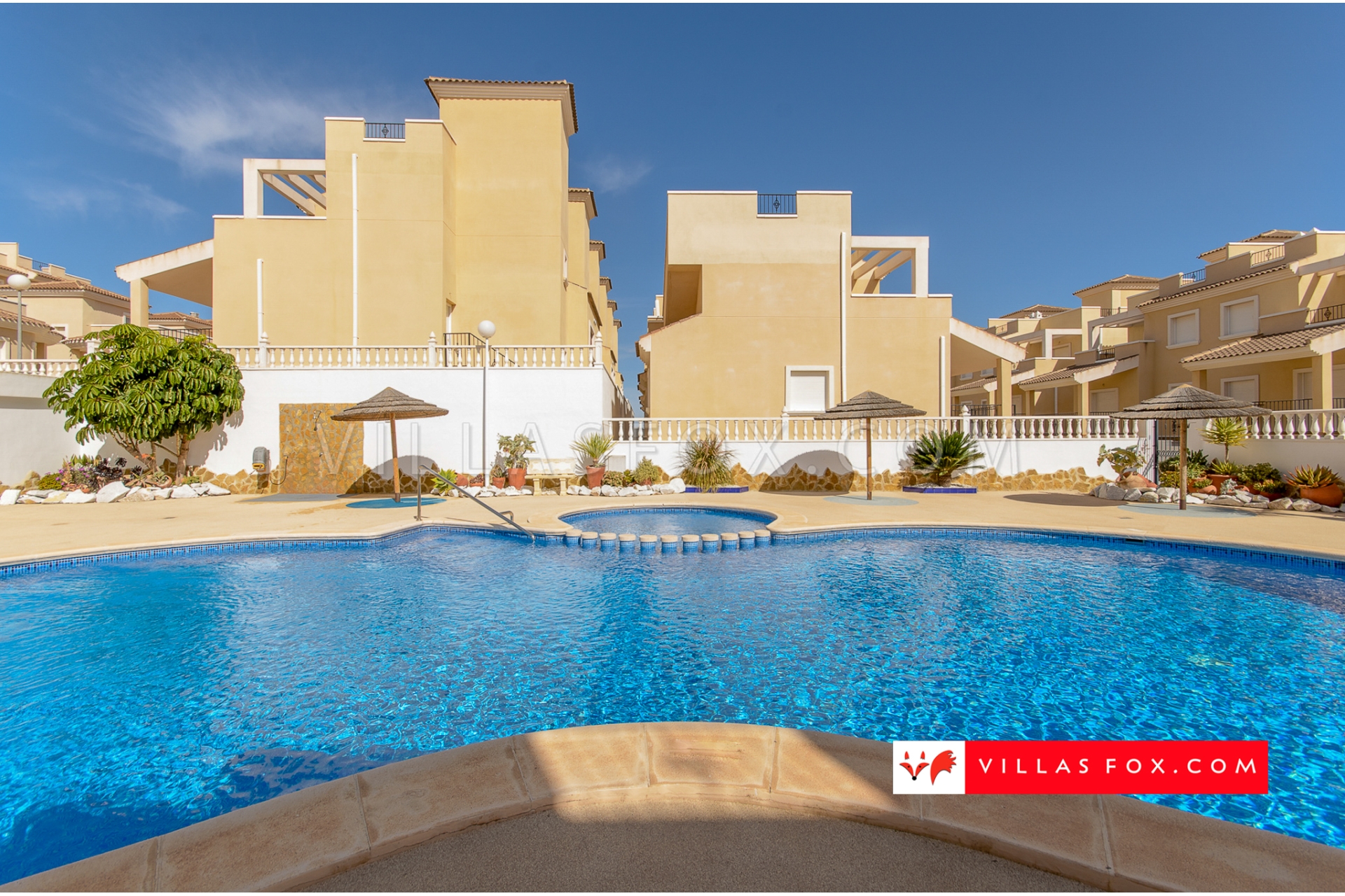 Продається окрема вілла Residencial Los Alcores San Miguel de Salinas-53