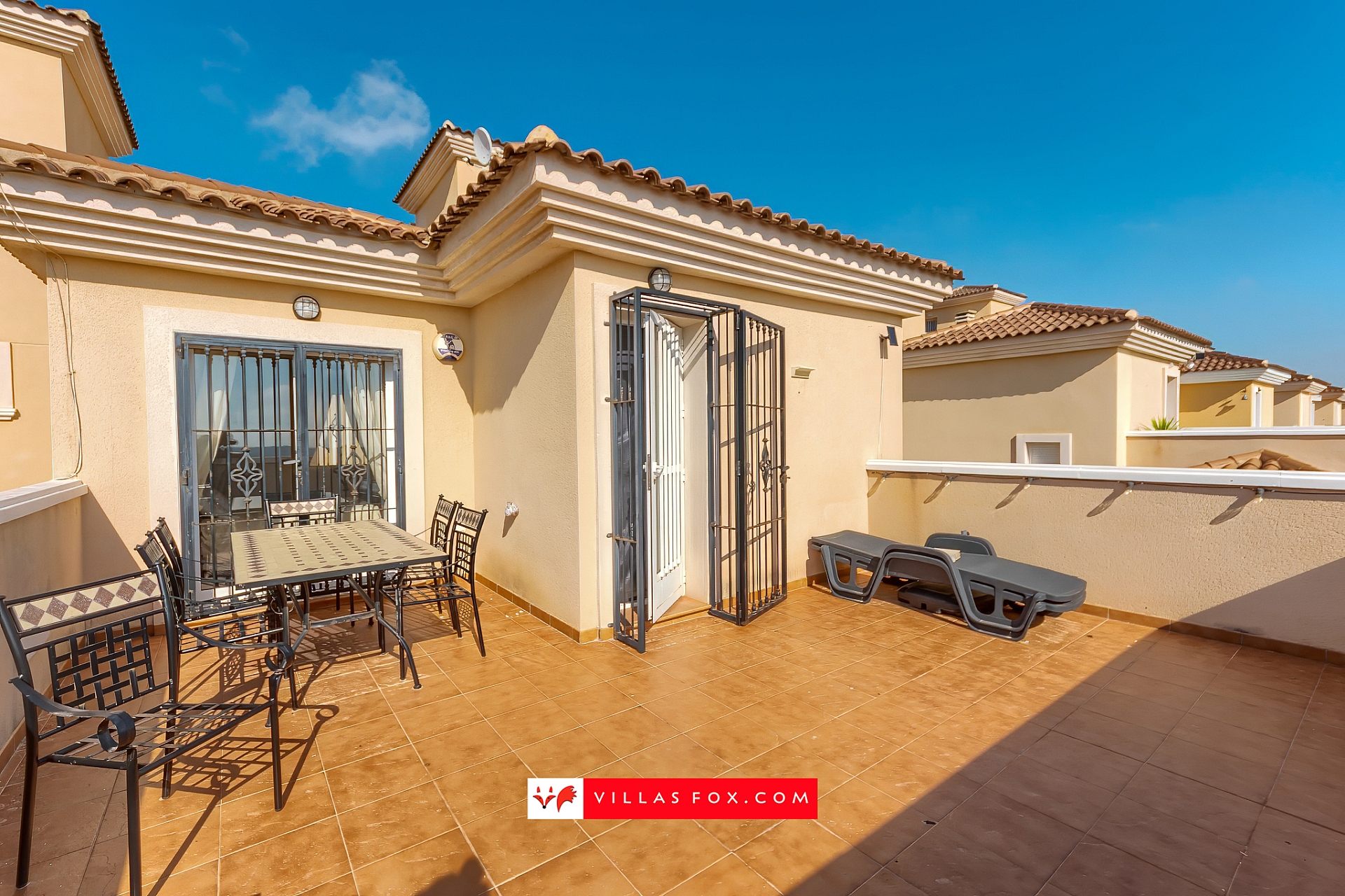 Los Alcores San Miguel de Salinas detached villa for sale-22