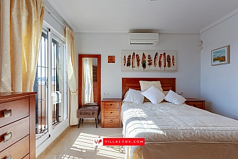 Los Alcores San Miguel de Salinas detached villa for sale-12