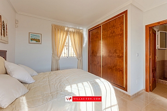 Los Alcores San Miguel de Salinas detached villa for sale-16