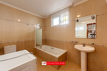 Los Alcores San Miguel de Salinas detached villa for sale-33