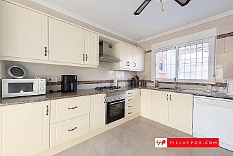 Luxury Spanish villa for sale-02