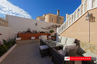 Luxury Spanish villa for sale-35