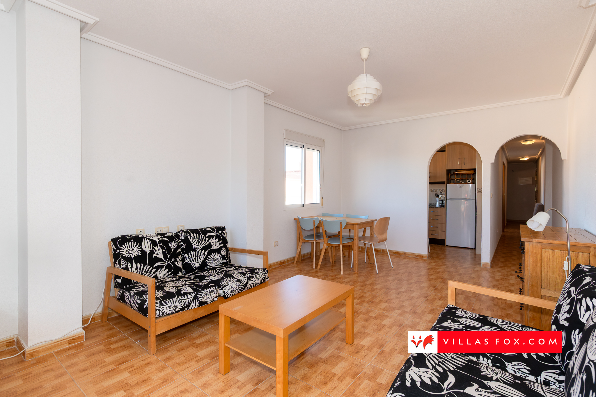 2-bedroom, top-floor apartment with private solarium, San Miguel de Salinas town centre