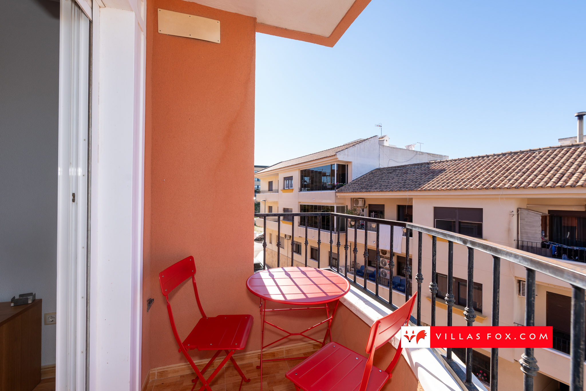 San Miguel de Salinas 2-bedroom top-floor apartment with private solarium for sale-13