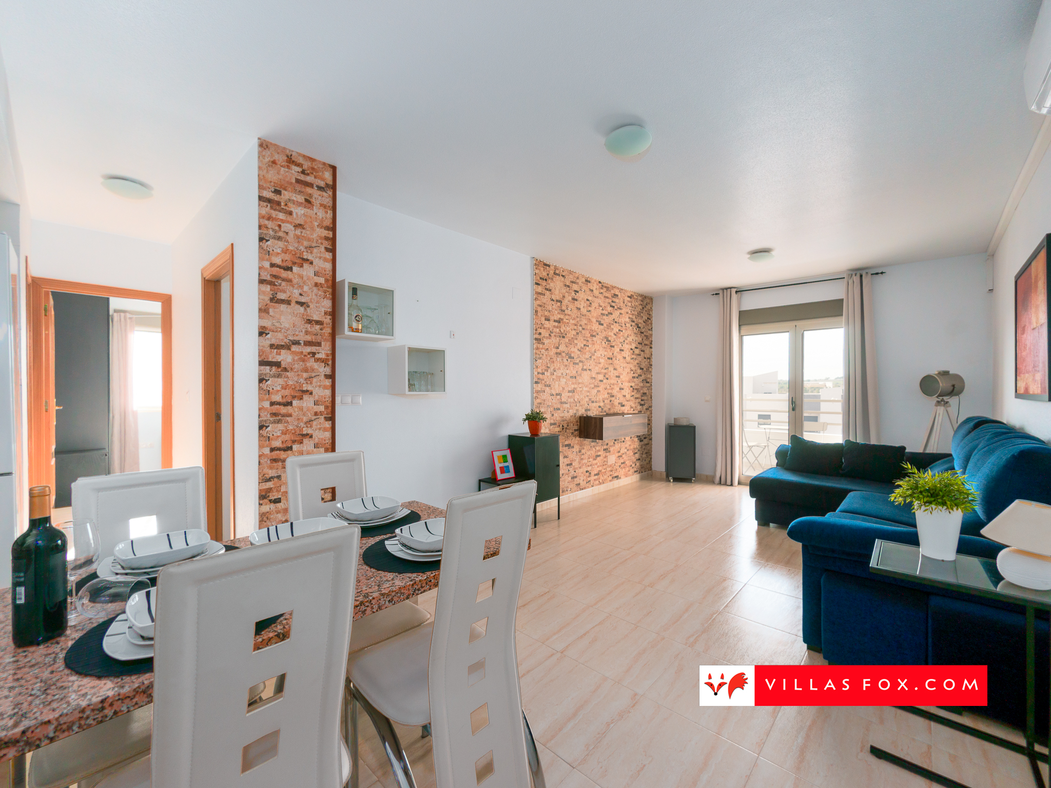 3rd-floor west-facing 2-bedroom Angelina corner apartment with great views and pool, San Miguel de Salinas