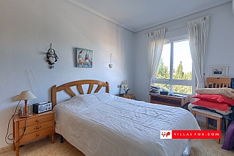 San Miguel town centre top-floor apartment with garage space-18