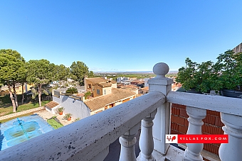 San Miguel town centre top-floor apartment with garage space-19