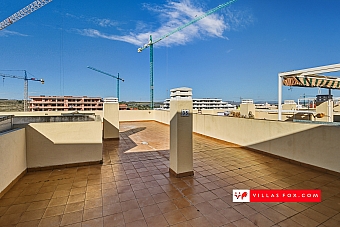San Miguel de Salinas top-floor apartment with solarium for sale-21