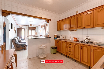 San Miguel de Salinas Balcon de la Costa Blanca detached villa for sale-11
