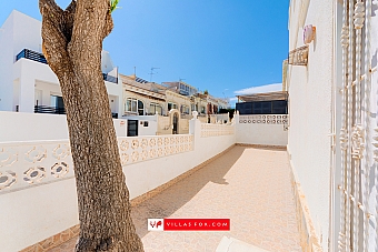 San Miguel de Salinas Balcon de la Costa Blanca detached villa for sale-33