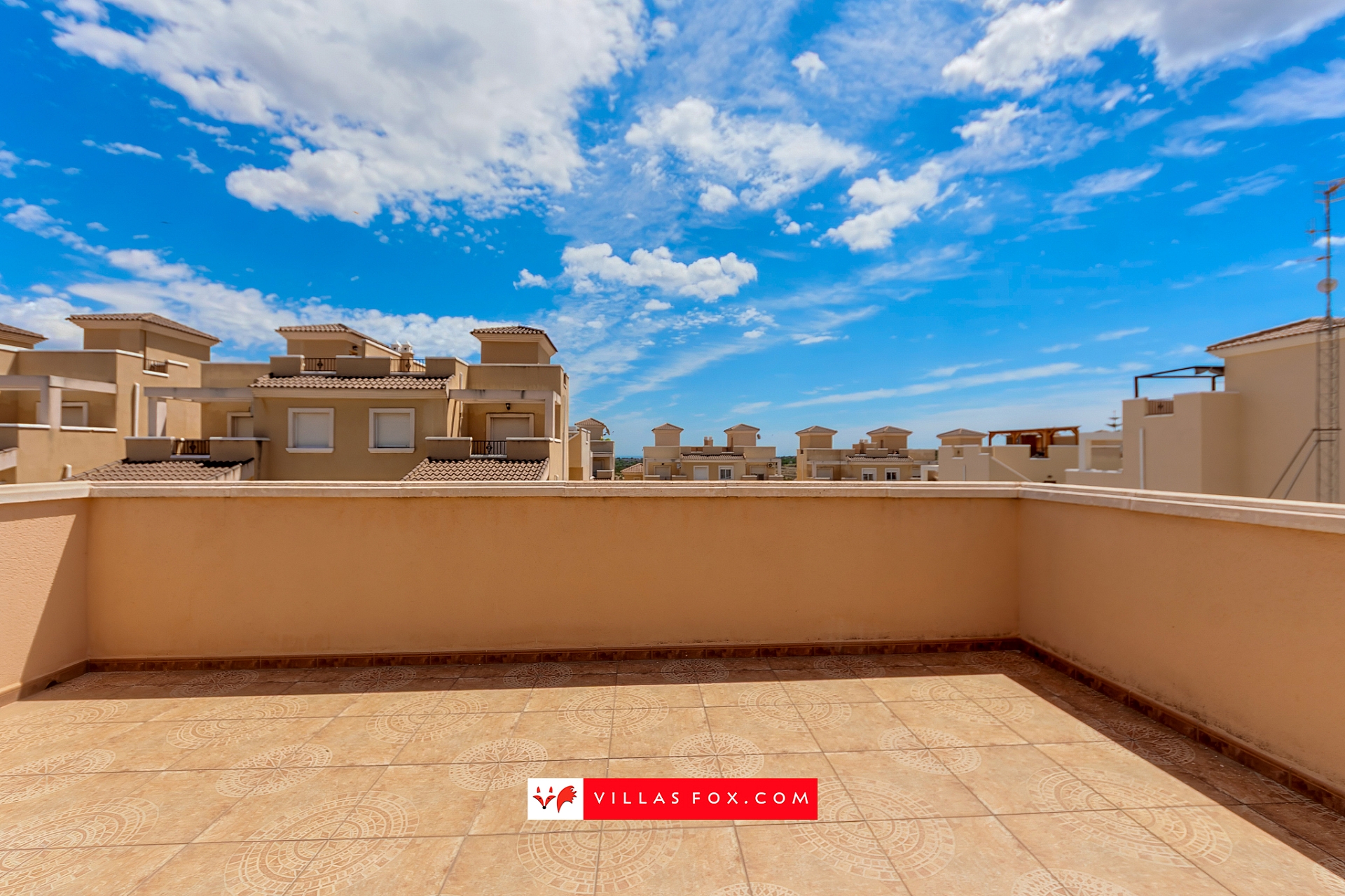 Los Alcores Mirador de San Miguel de Salinas villa for sale-27