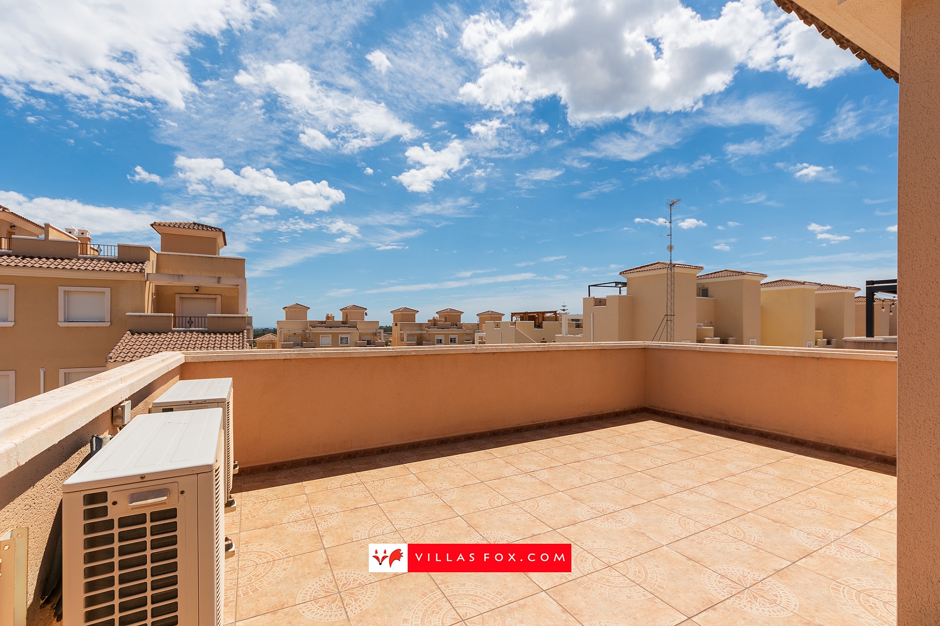 Los Alcores Mirador de San Miguel de Salinas villa for sale-28