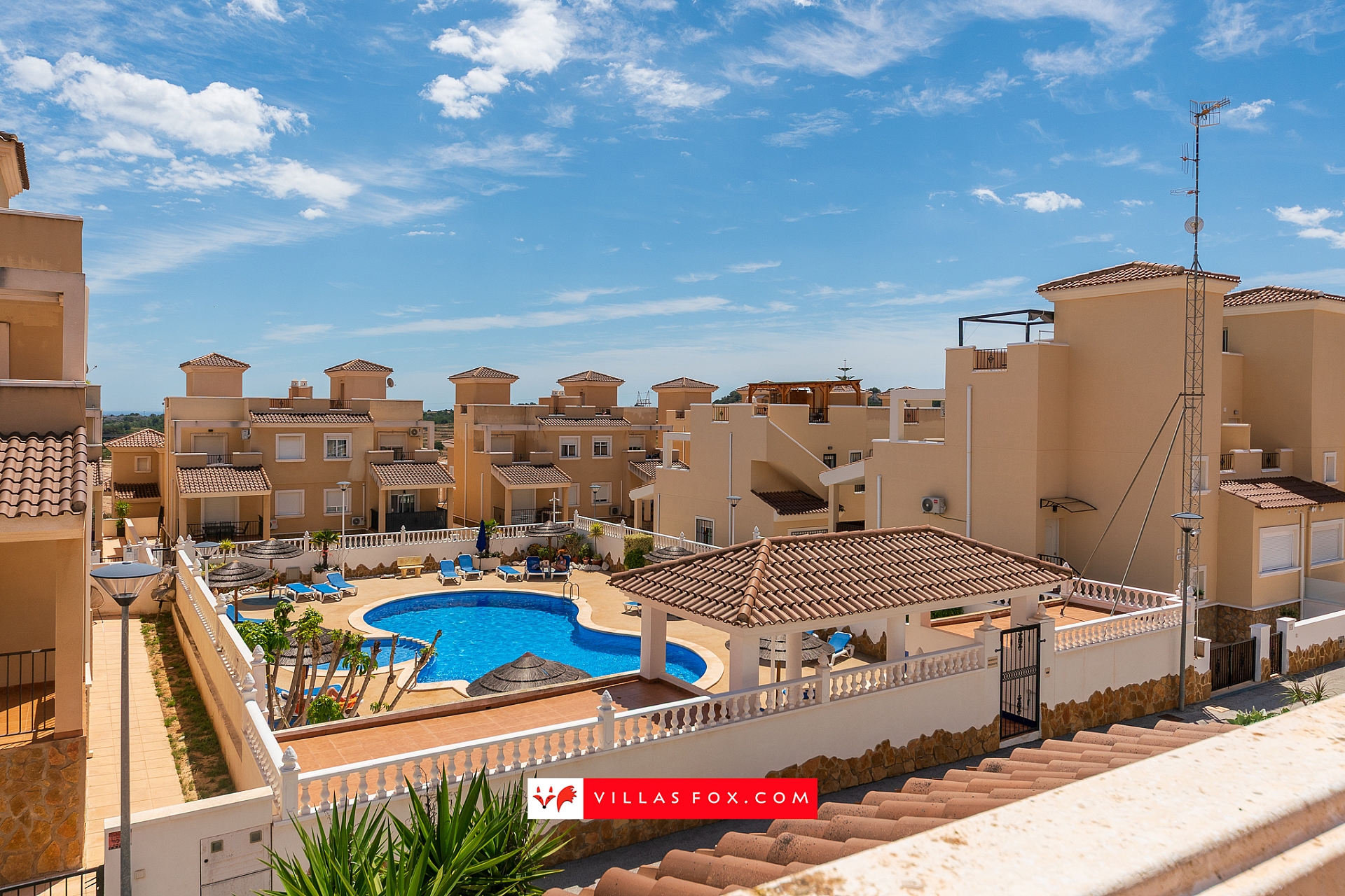 Los Alcores Mirador de San Miguel de Salinas villa for sale-33