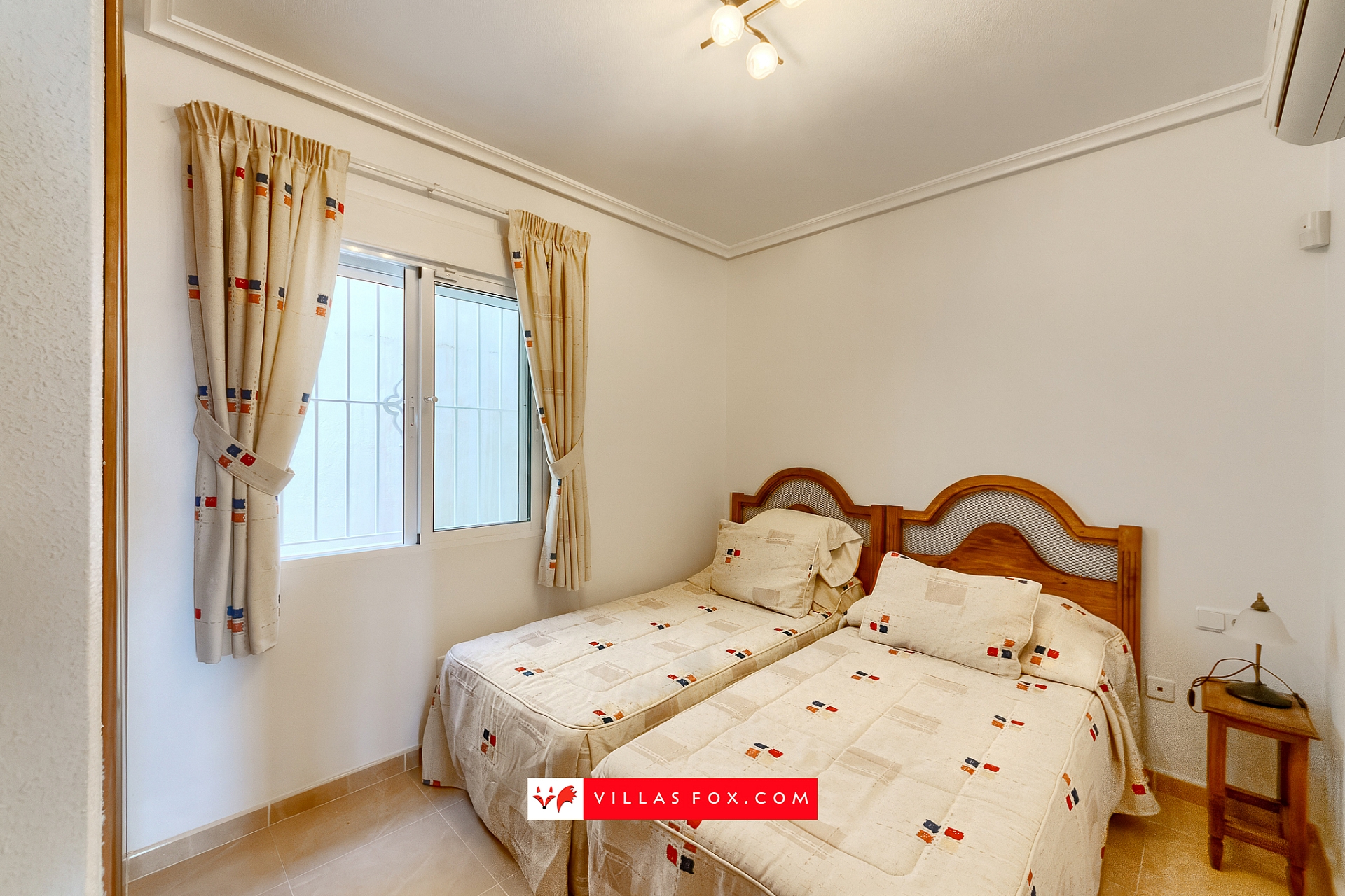 Los Alcores Mirador de San Miguel de Salinas villa for sale-7