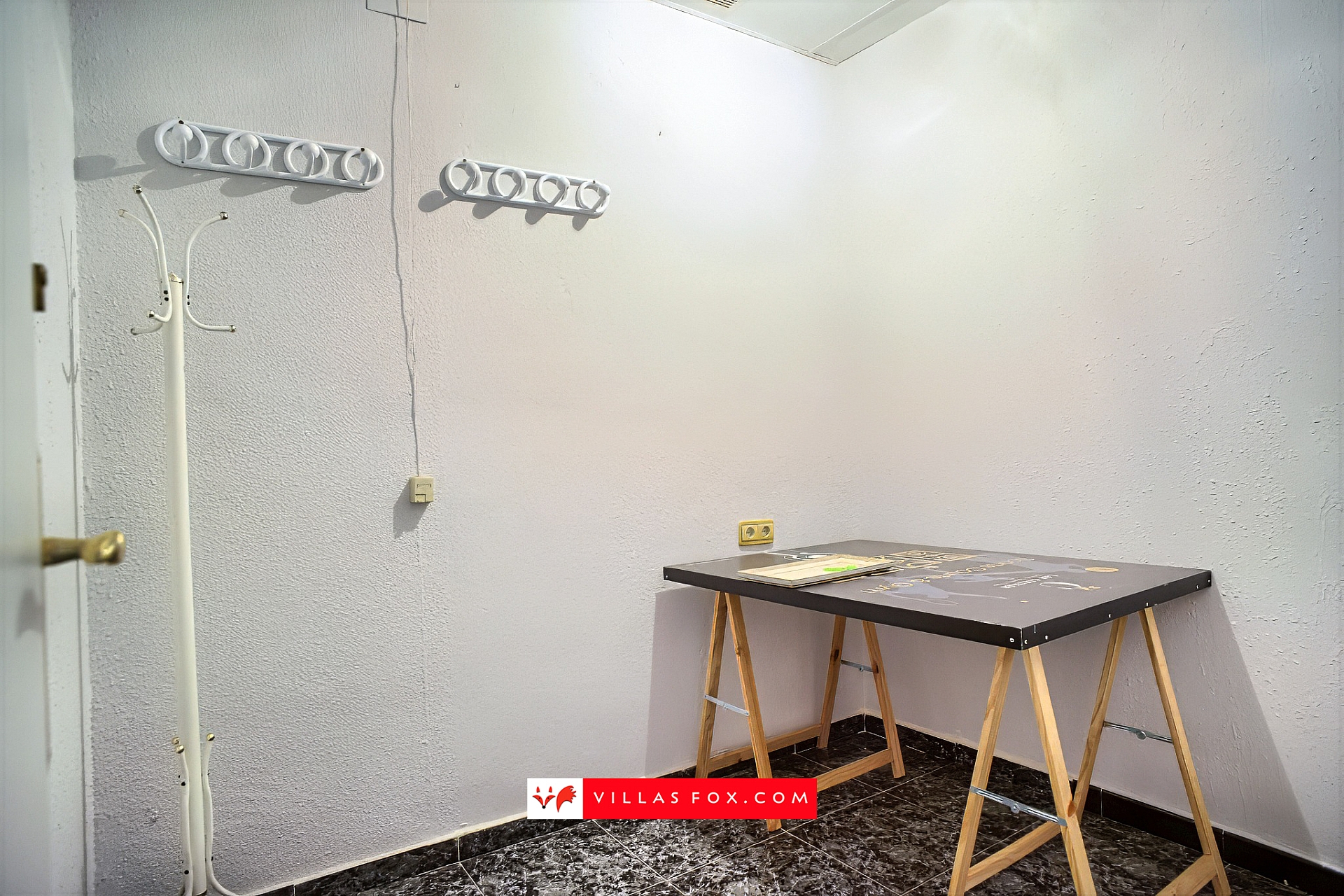 San Miguel de Salinas local shop business premises for sale-6