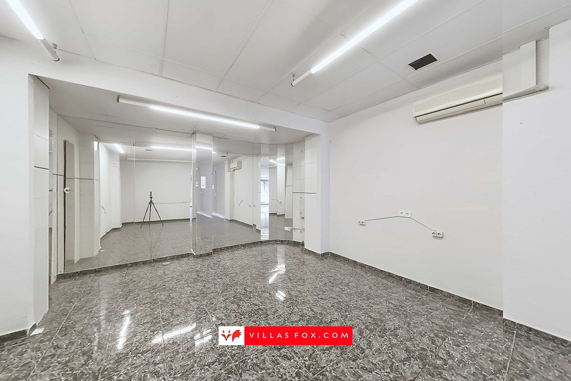 Local en venta business premises shop for sale San Miguel de Salinas-13