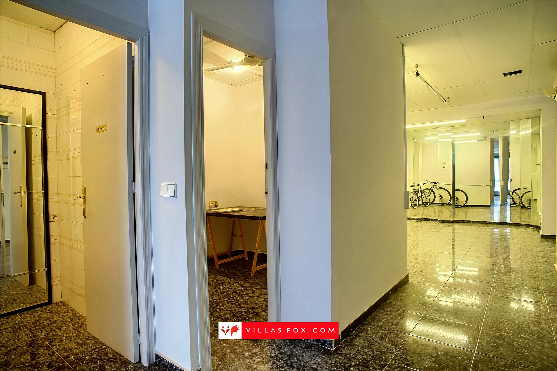 Shop, office or business premises for sale in San Miguel de Salinas