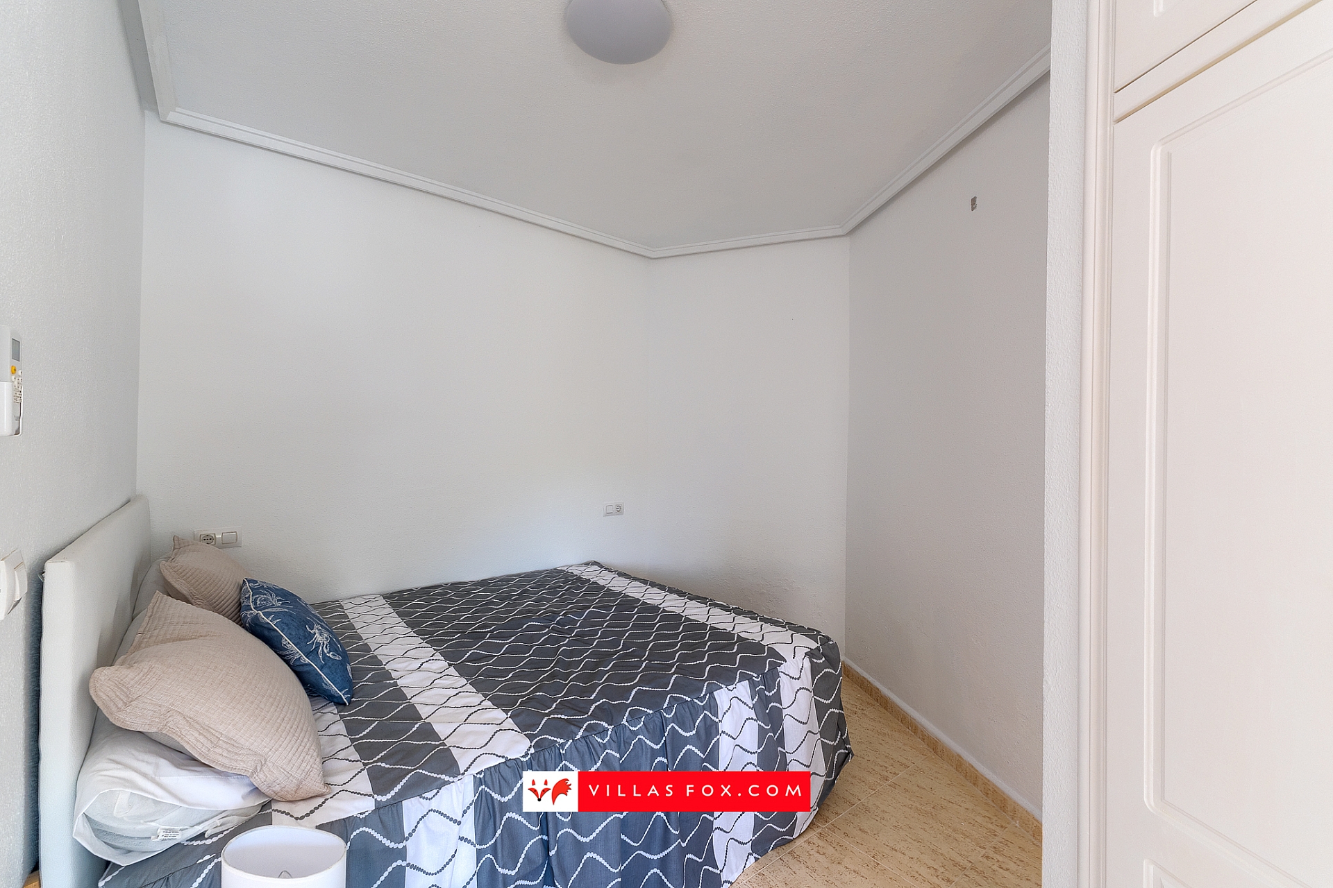 Los Pinos apartment San Miguel de Salinas for sale