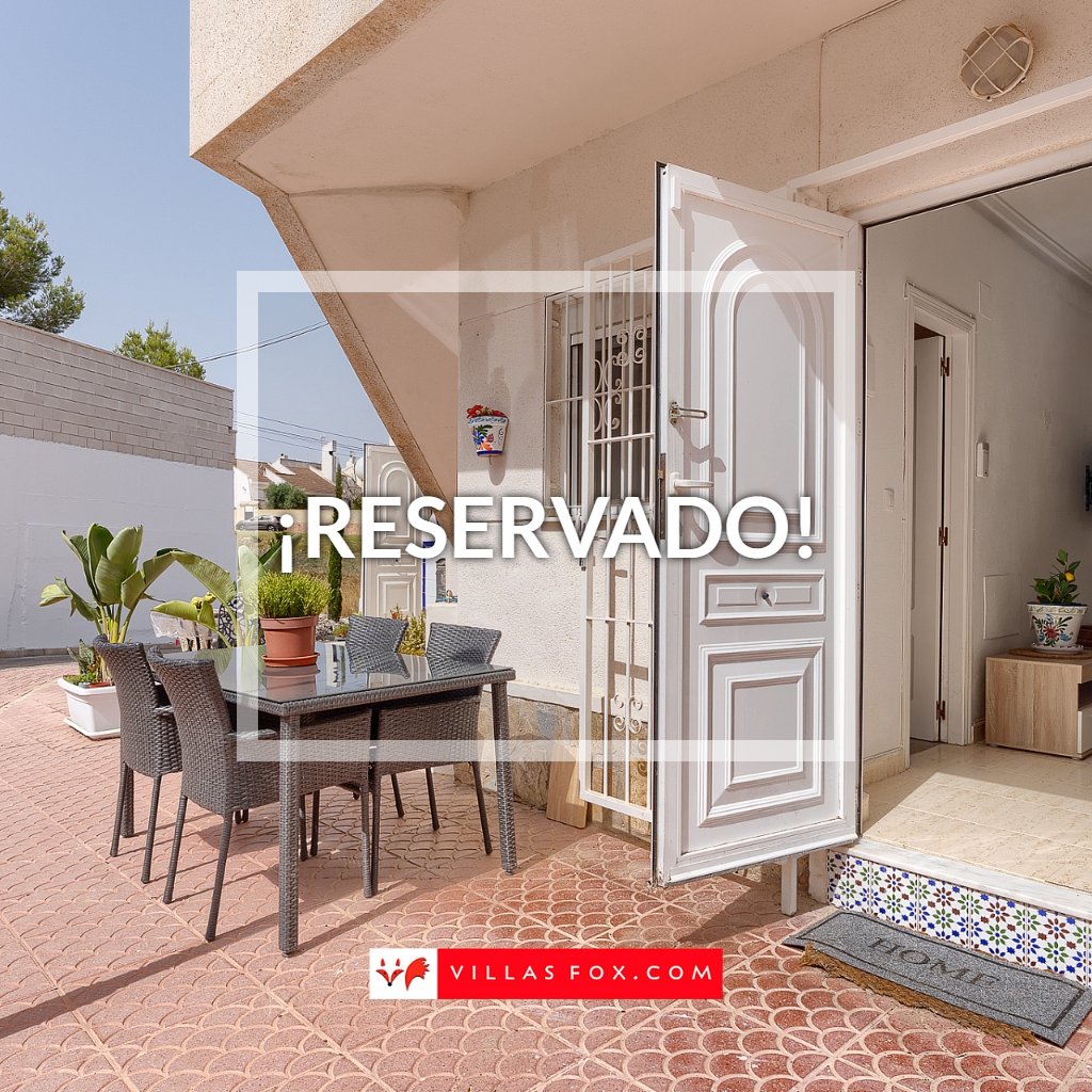 RESERVED! Los Pinos ground-floor apartment with conservatory for sale, San Miguel de Salinas