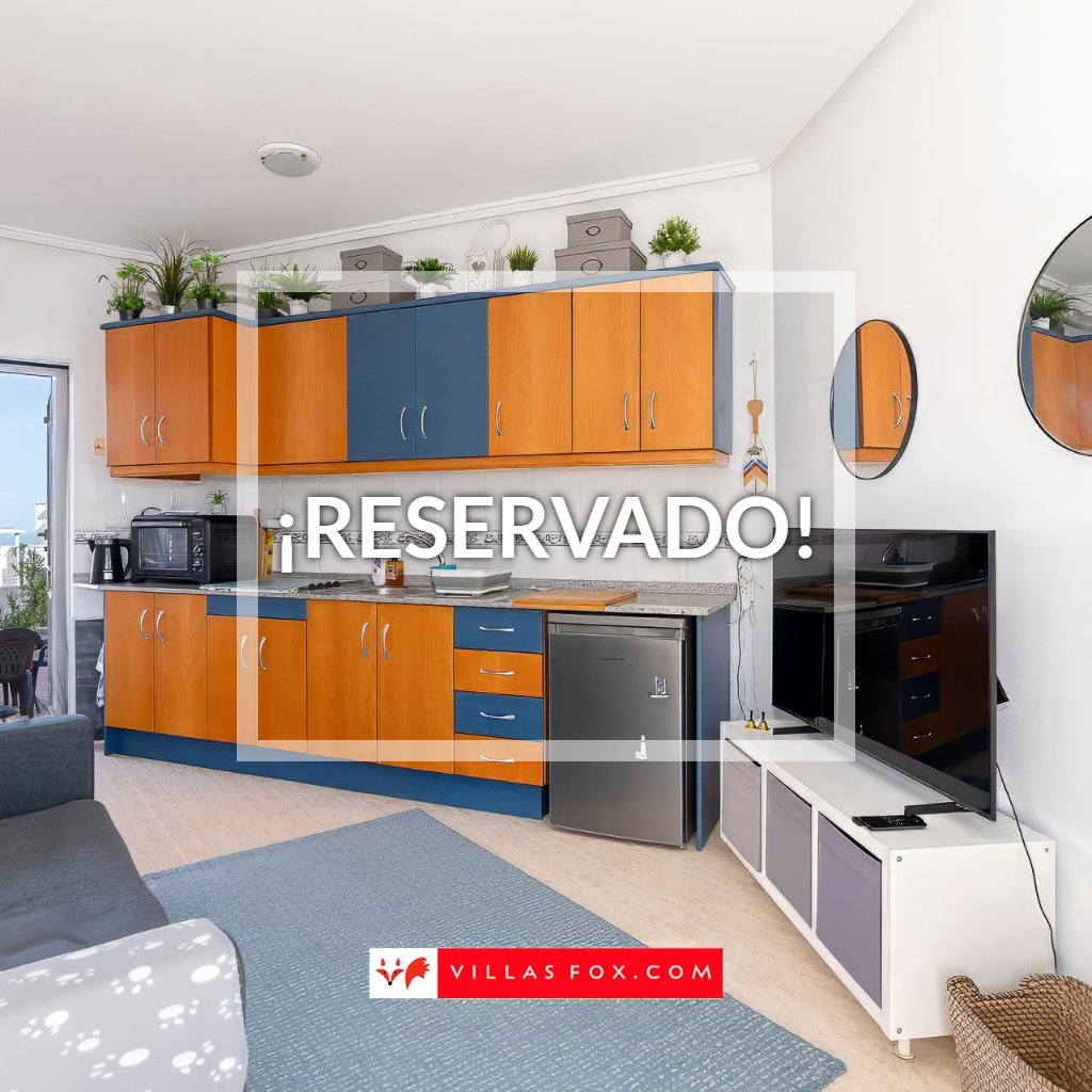 RESERVED! Los Pinos studio apartment, great views, Mirador de San Miguel