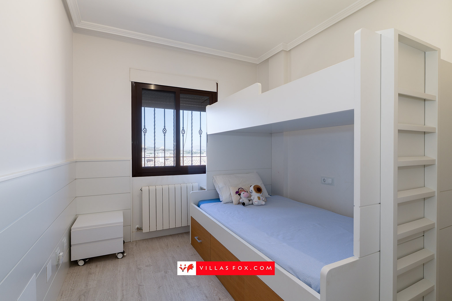 San Miguel de Salinas town centre townhouse for sale-16