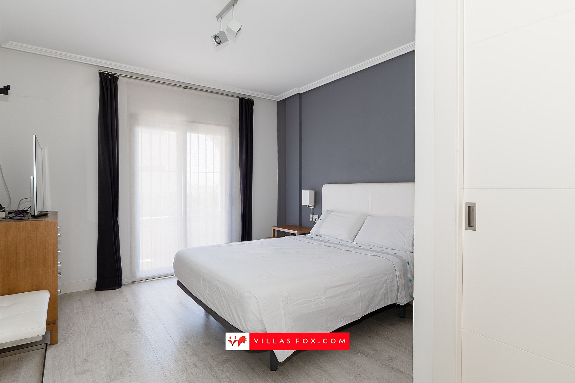San Miguel de Salinas town centre townhouse for sale-19