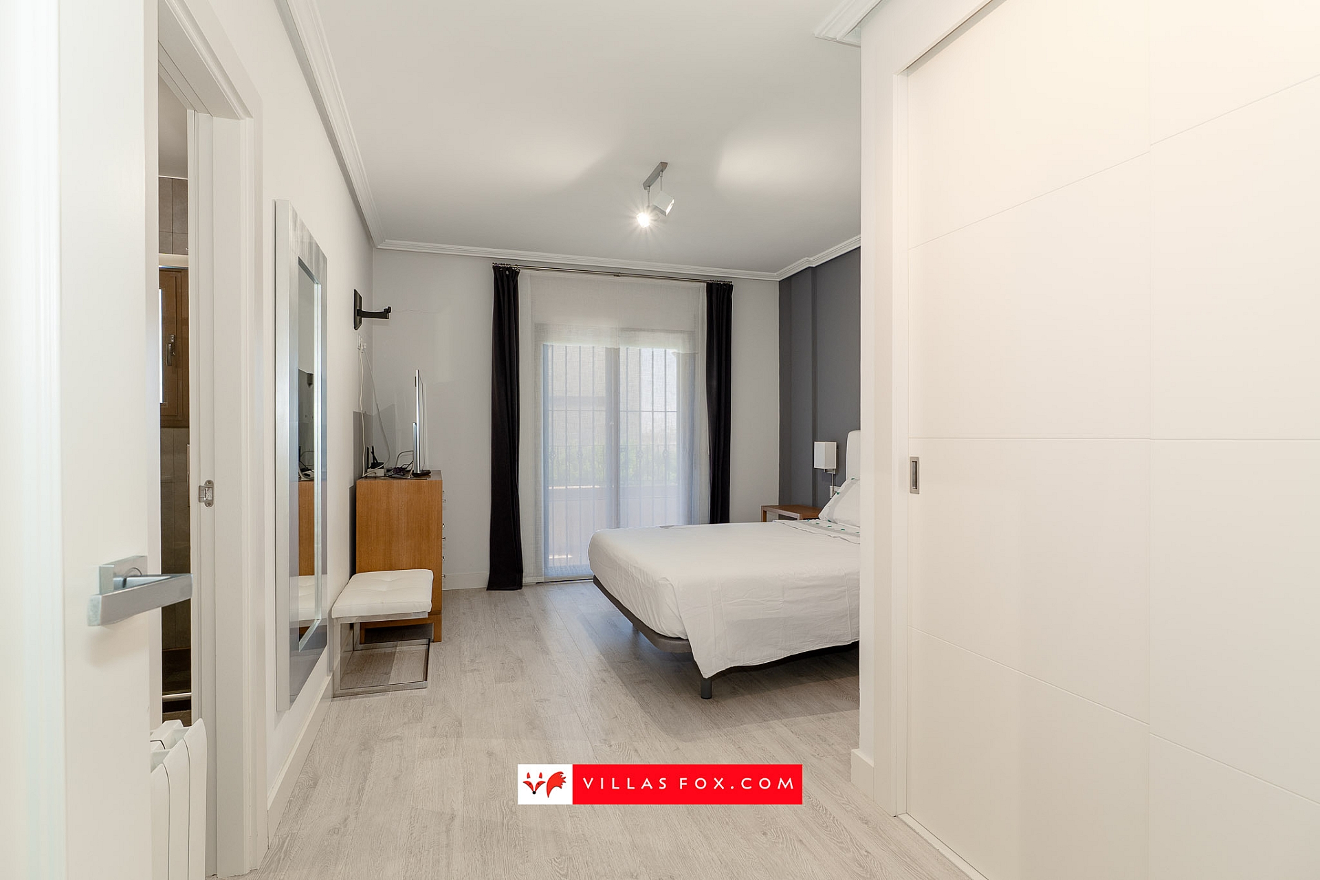 San Miguel de Salinas town centre townhouse for sale-21