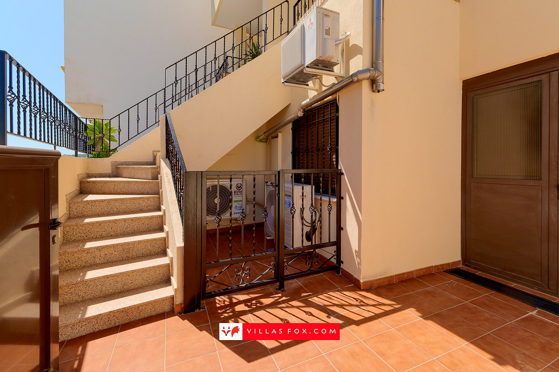 San Miguel de Salinas town centre townhouse for sale-37