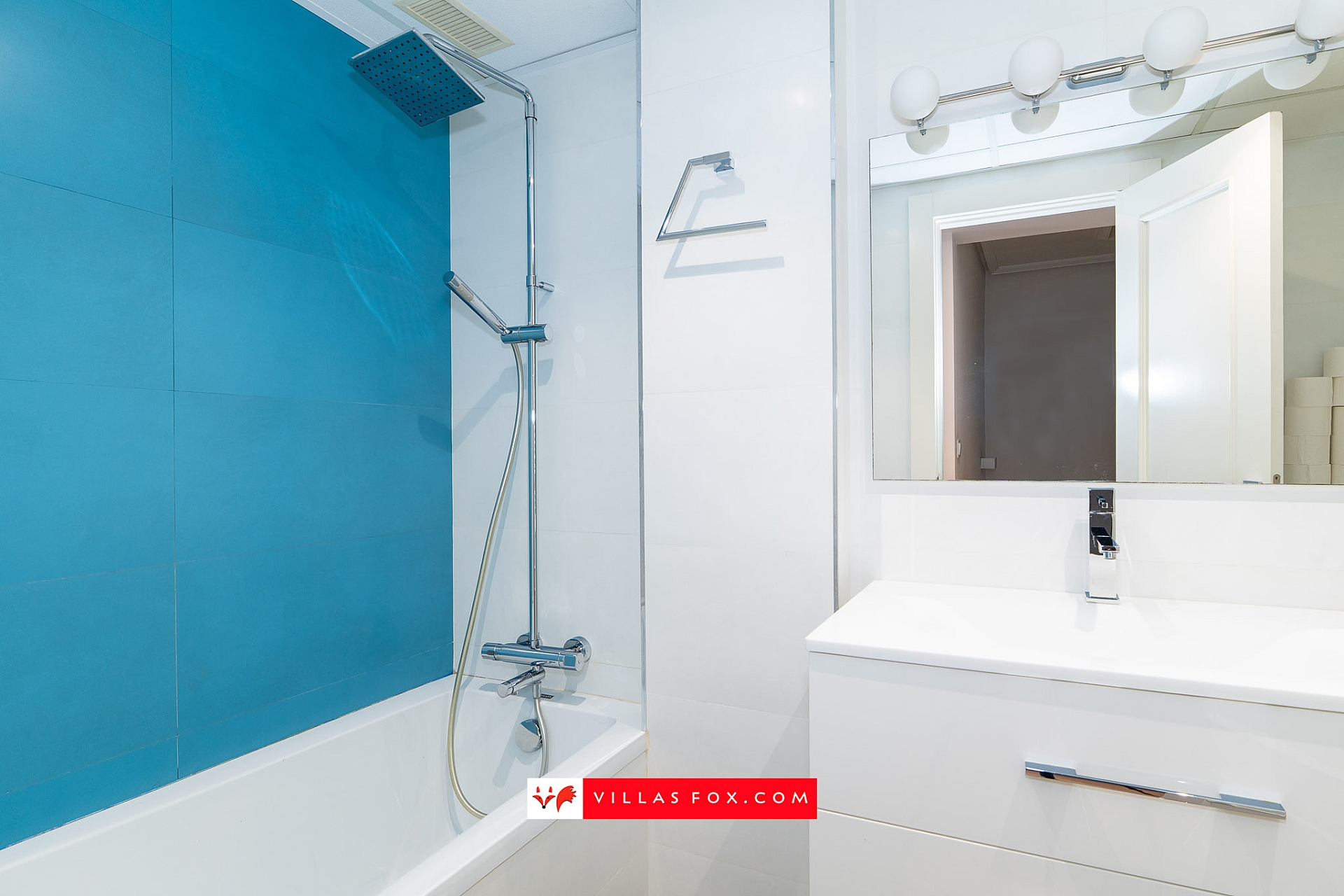 San Miguel de Salinas town centre townhouse for sale-44