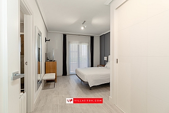 San Miguel de Salinas town centre townhouse for sale-21