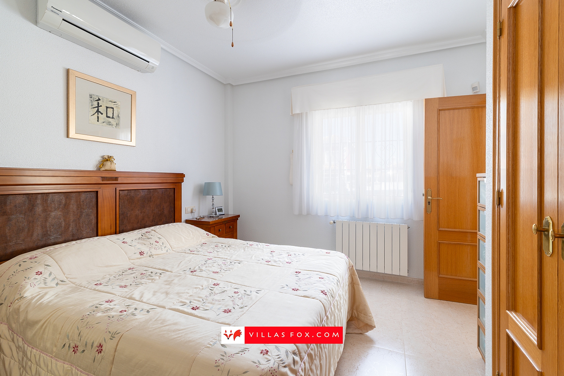 Bigastro detached villa with pool for sale-15