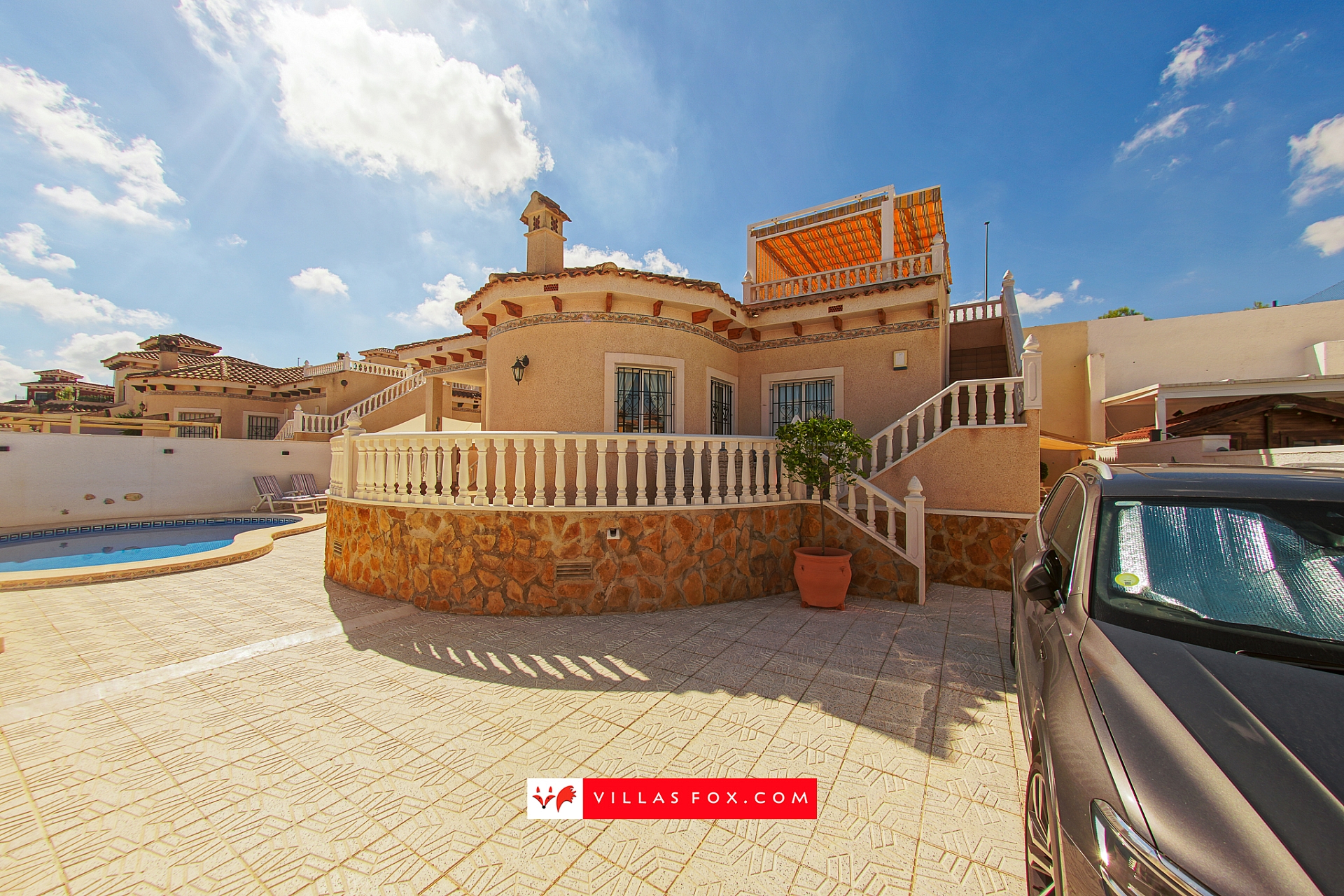 Bigastro detached villa with pool for sale-20