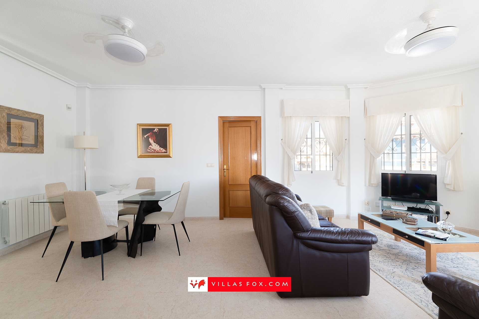 3-bedroom detached luxury villa with pool, views, off-road parking  Bigastro