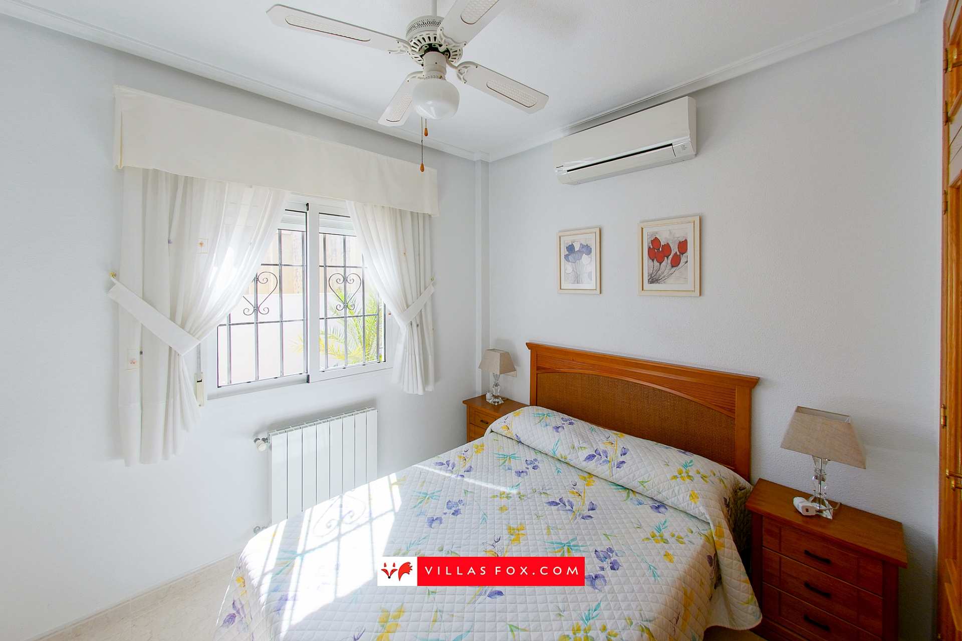 Bigastro detached villa with pool for sale-42
